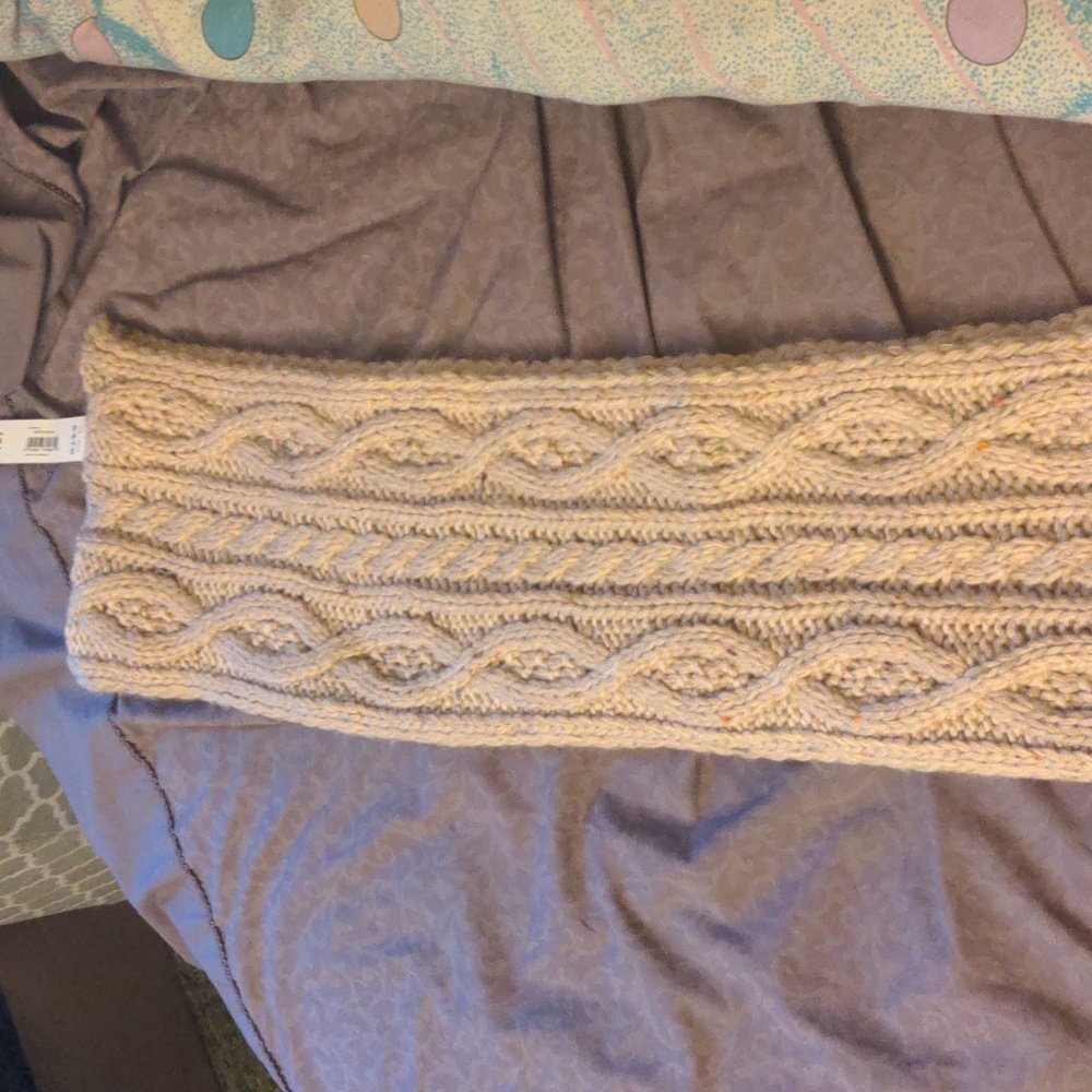 Joe Fresh NWT Beautiful Scarf New